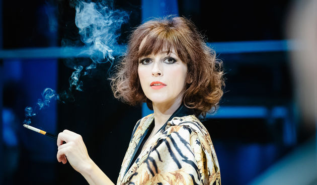 mačka na vrućem limenom krovu