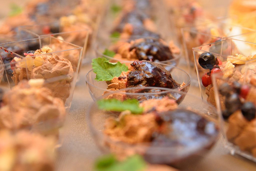 restoranaugust3872925