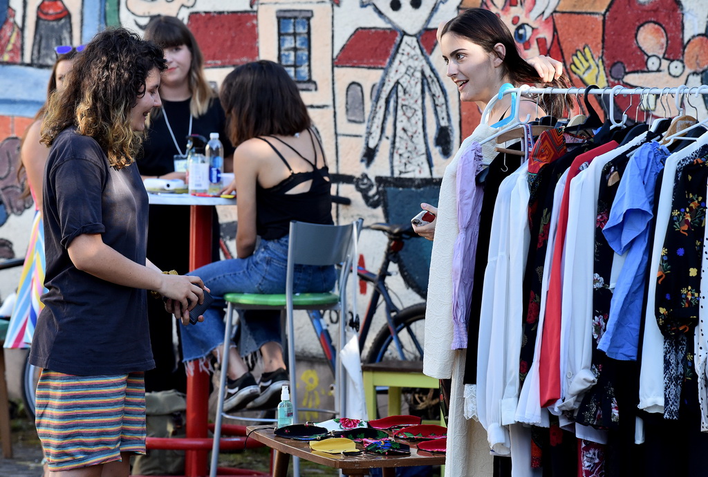 Bacinger i Kliček – modni buvljak