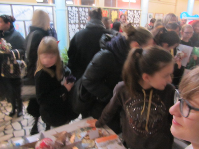 Božićni sajam u V. osnovnoj školi