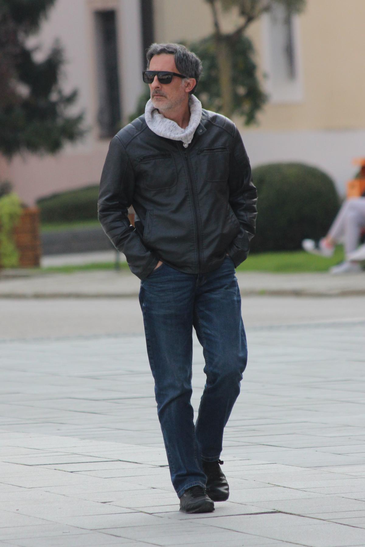 Image 5496338 (auto)