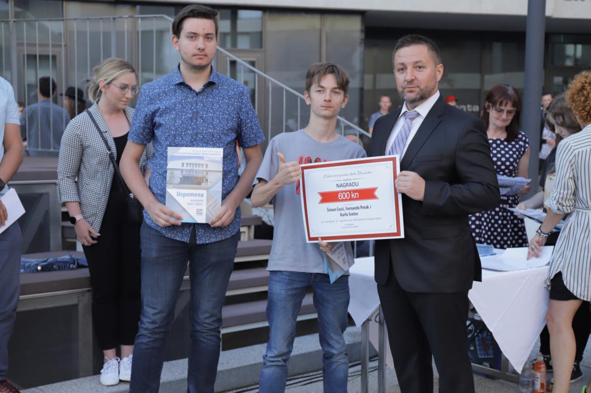 Image 5418892 (auto) Image 5418892 (auto)