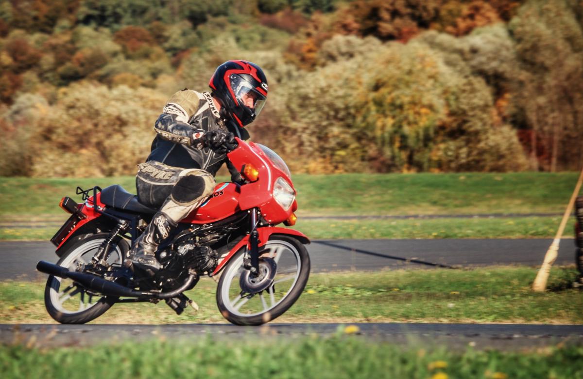Tomos