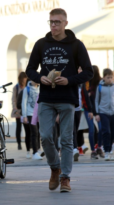 Image 5502256 (auto)