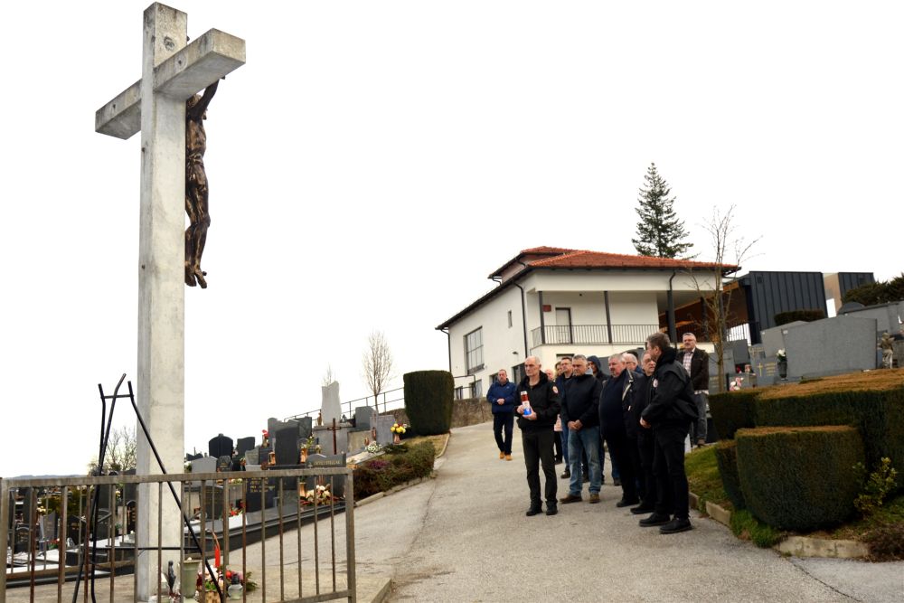 Image 4112589 (auto)