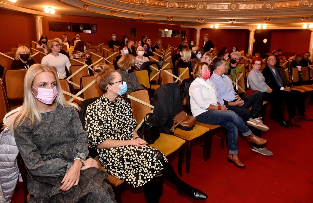 Image 5102844 (auto)