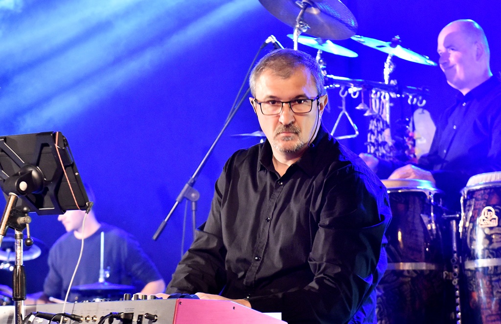 Image 5863359 (auto)