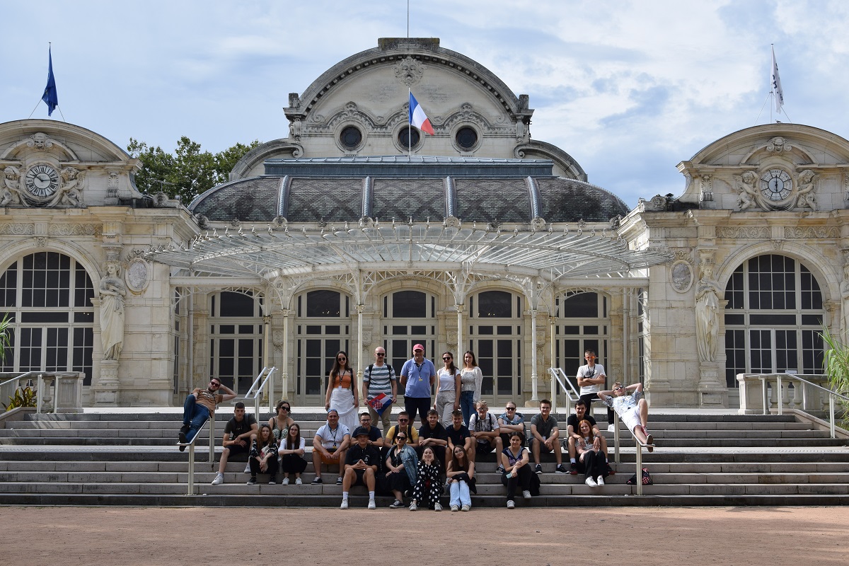 Image 5793049 (auto)