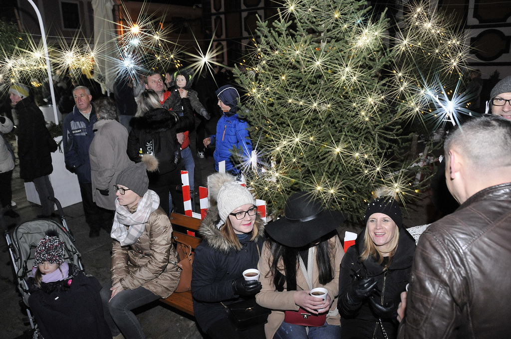 Irma Dragičević na Stančićevom trgu, Advent u Varaždinu 2018. Irma Dragičević na Stančićevom trgu, Advent u Varaždinu 2018.