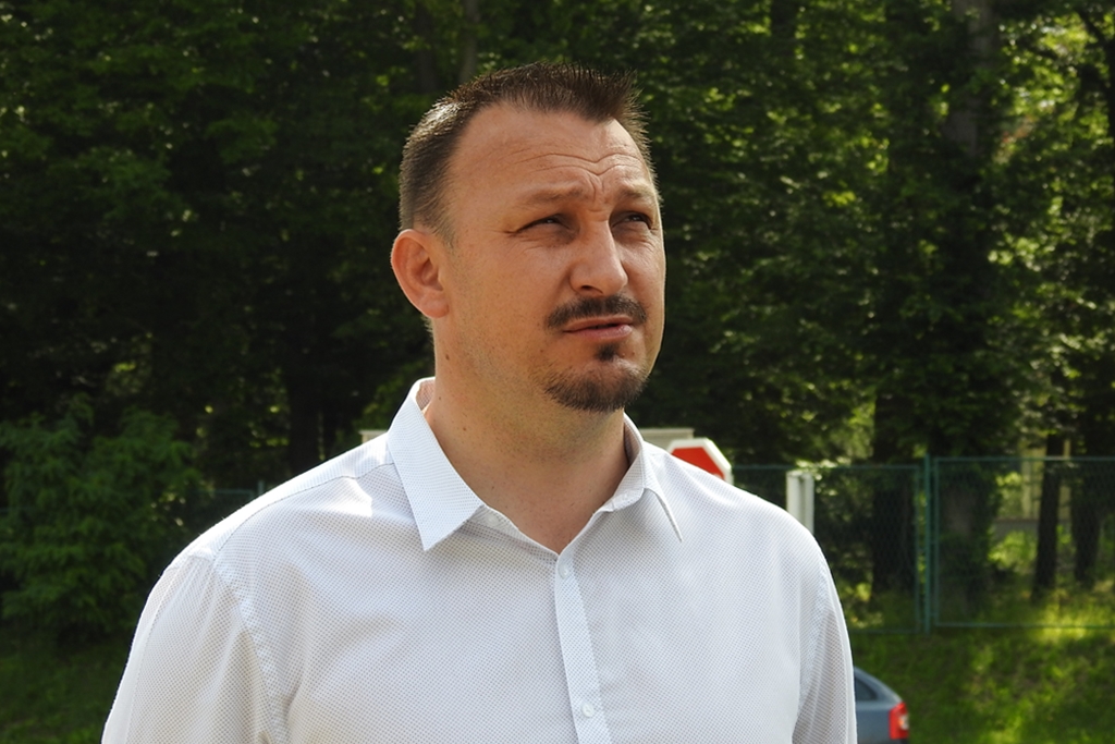 Image 3698127 (auto)