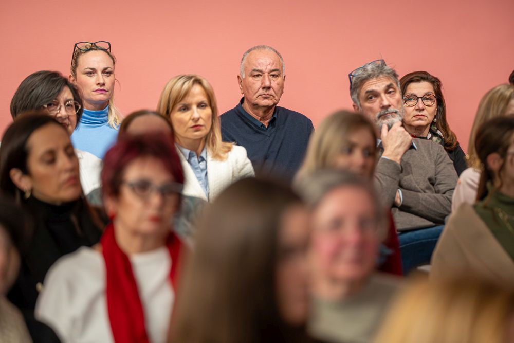 Vesna Haluga, predstavljanje knjige Znamen