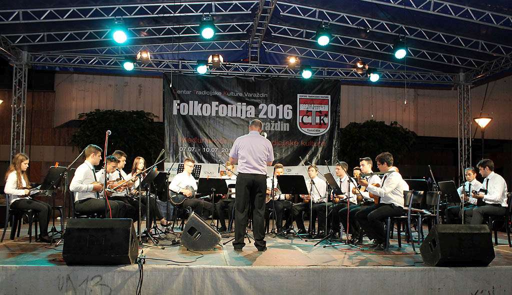 folkofonijadan113209246