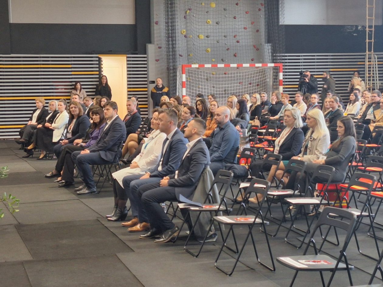 200326_kogres medicinska skola _4 200326_kogres medicinska skola _4