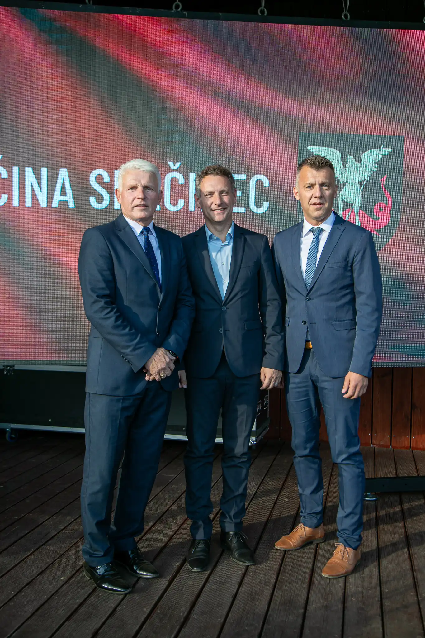 20240927-16_59_07__ZVMK2975 20240927-16_59_07__ZVMK2975