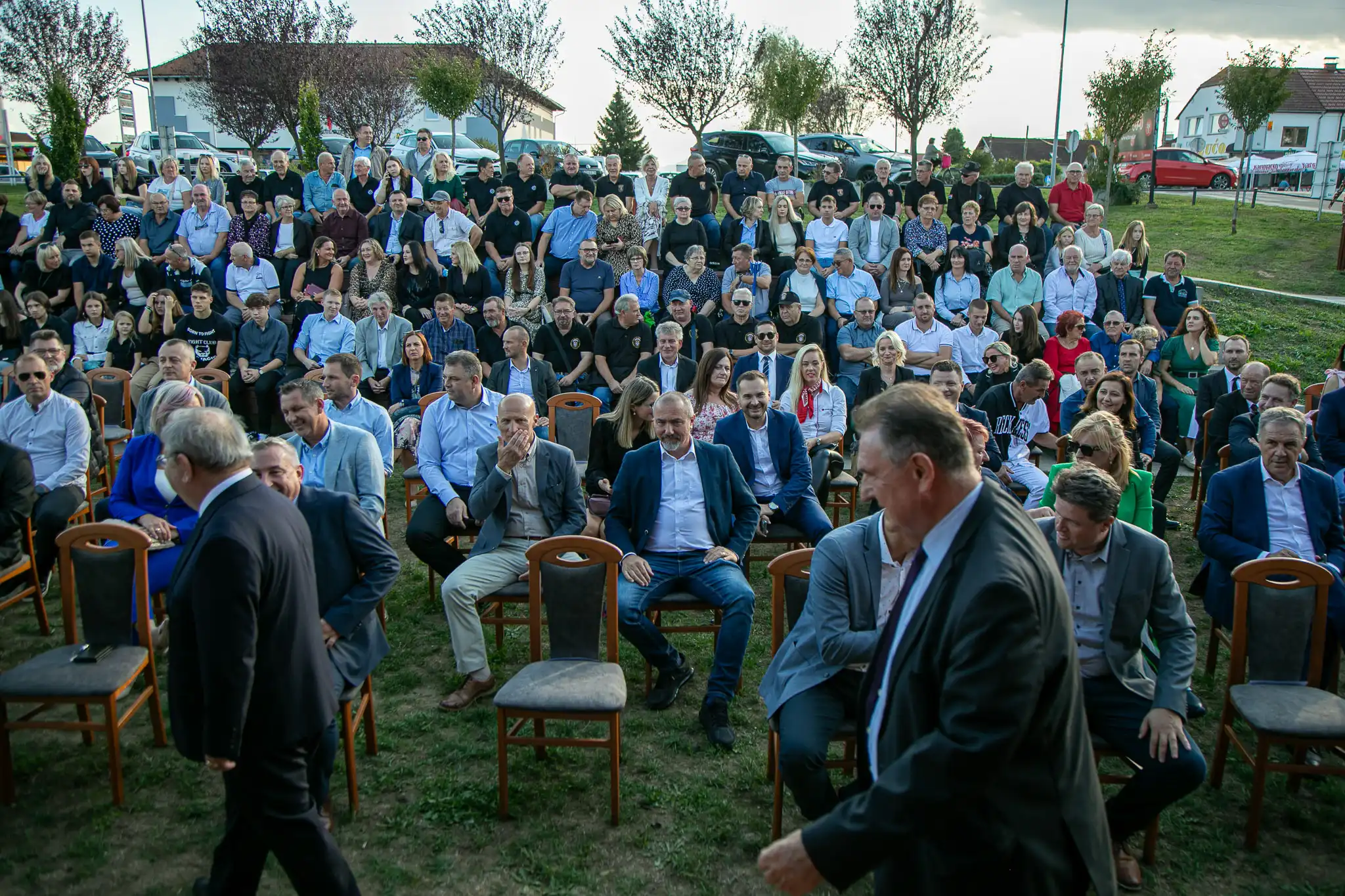 20240927-17_00_41__ZVMK3011 20240927-17_00_41__ZVMK3011