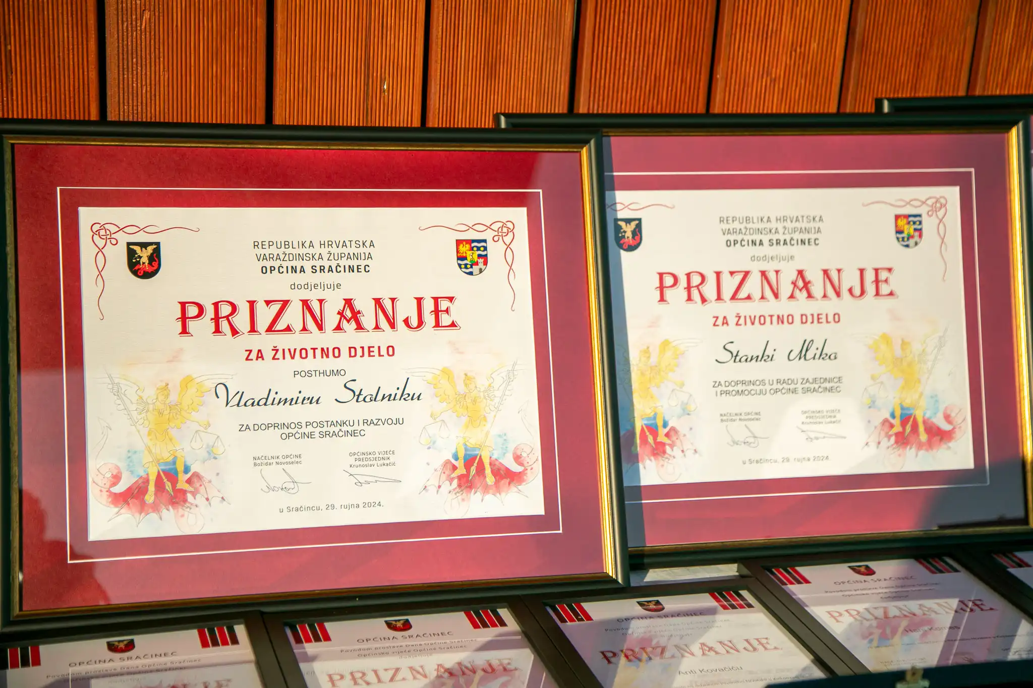 20240927-17_01_02__ZVMK3018 20240927-17_01_02__ZVMK3018