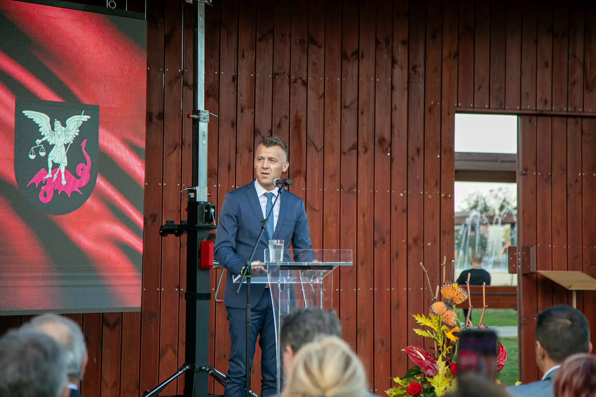 20240927-17_15_08__ZVMK3084 20240927-17_15_08__ZVMK3084