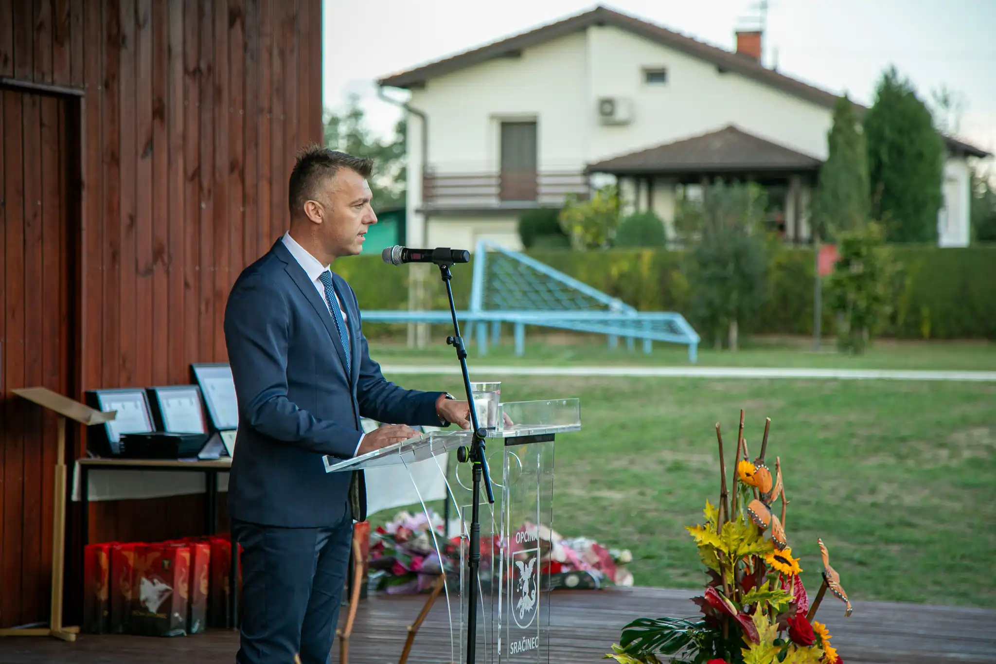 20240927-17_15_36__ZVMK3094 20240927-17_15_36__ZVMK3094