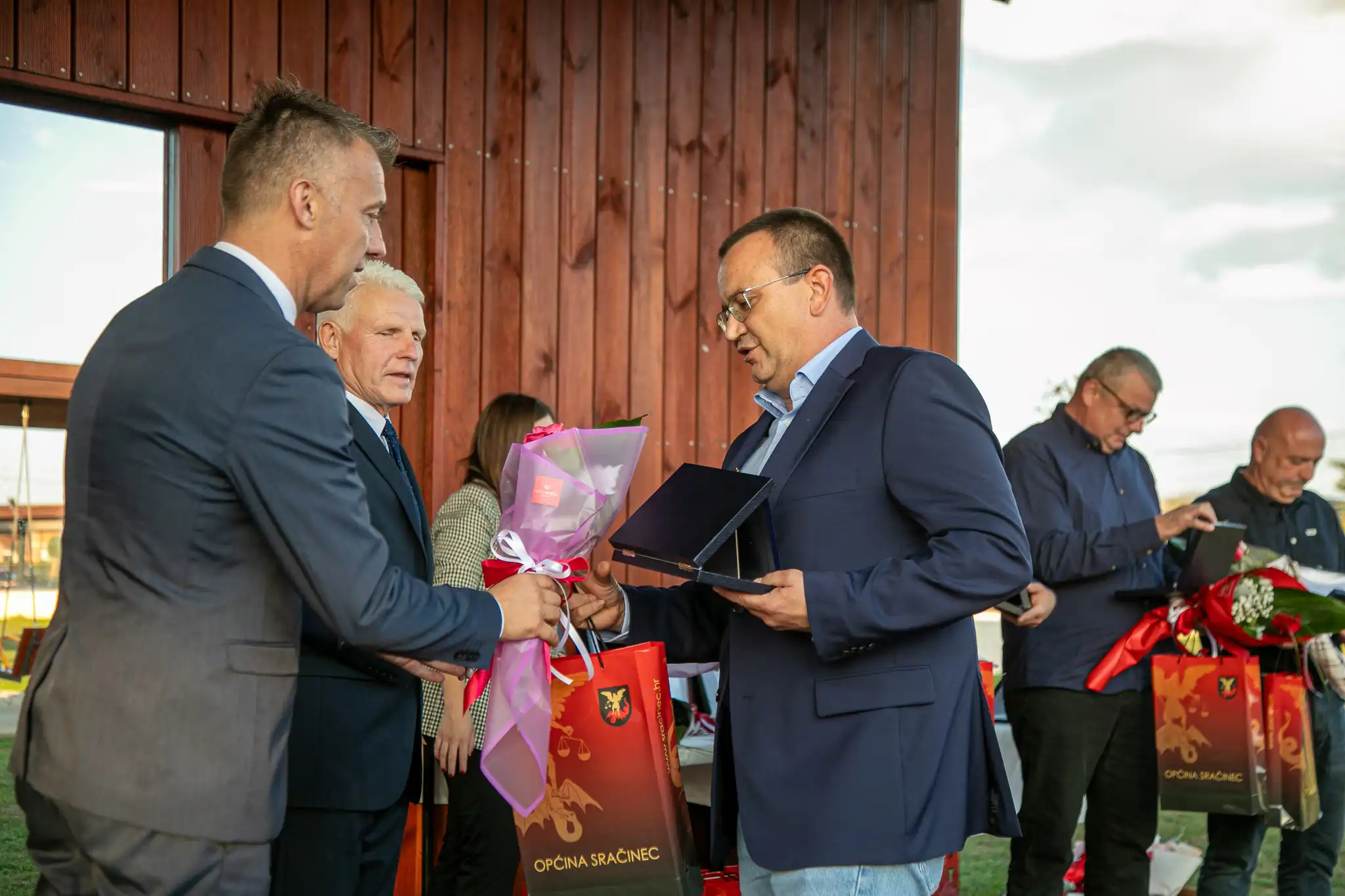 20240927-17_51_14__ZVMK3197 20240927-17_51_14__ZVMK3197