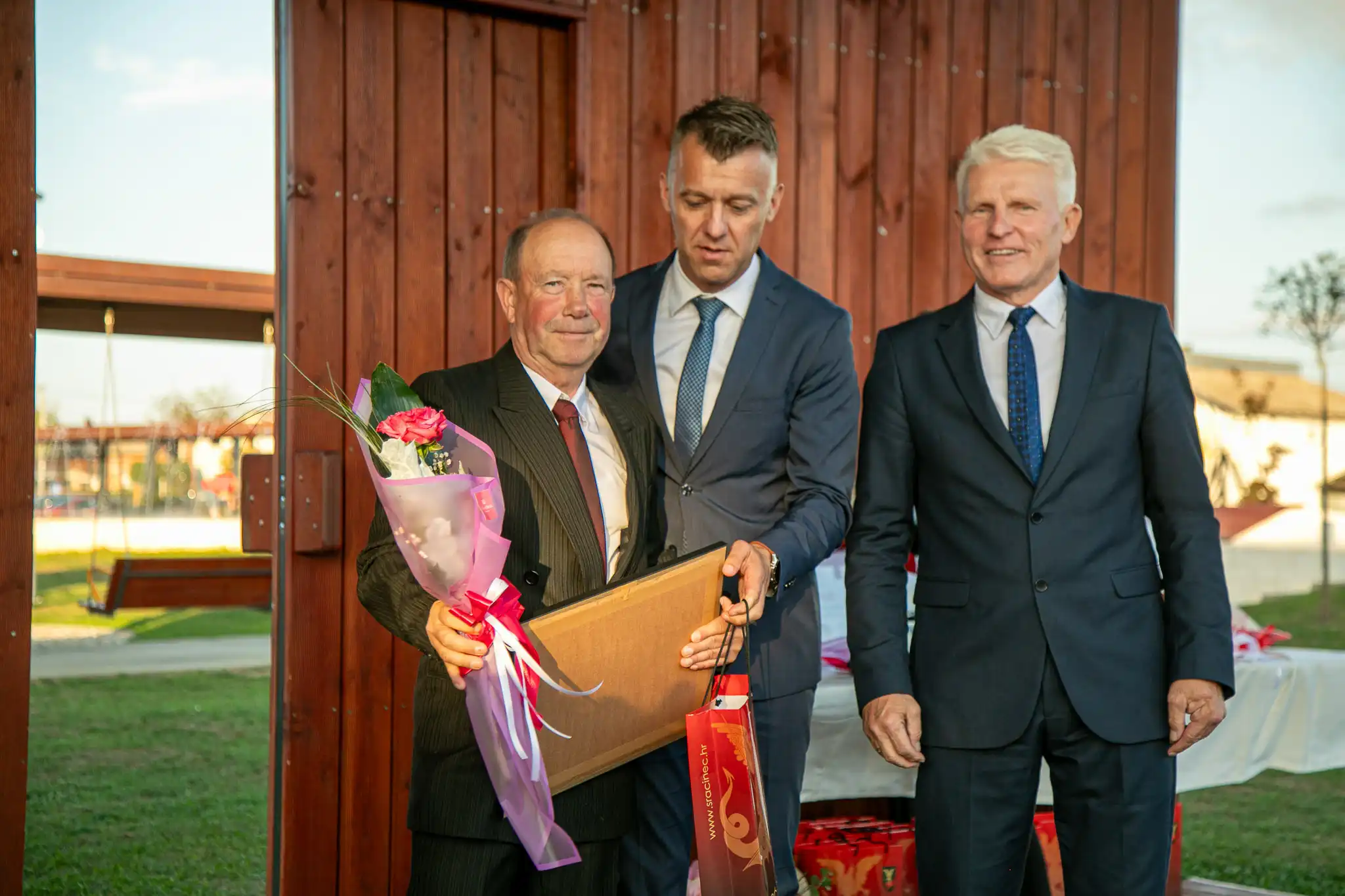 20240927-17_52_56__ZVMK3212 20240927-17_52_56__ZVMK3212