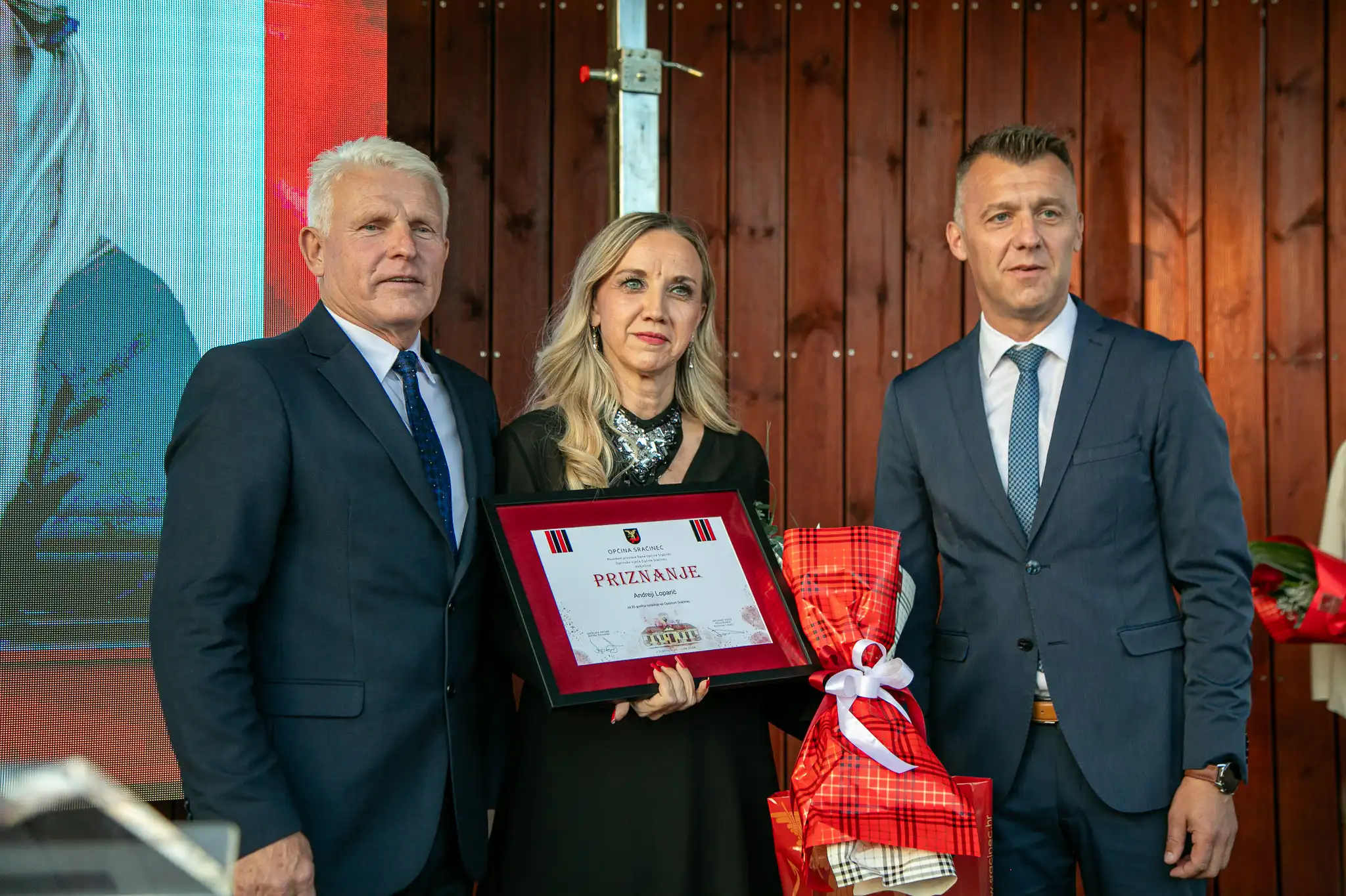 20240927-17_58_08__ZVMK3268 20240927-17_58_08__ZVMK3268