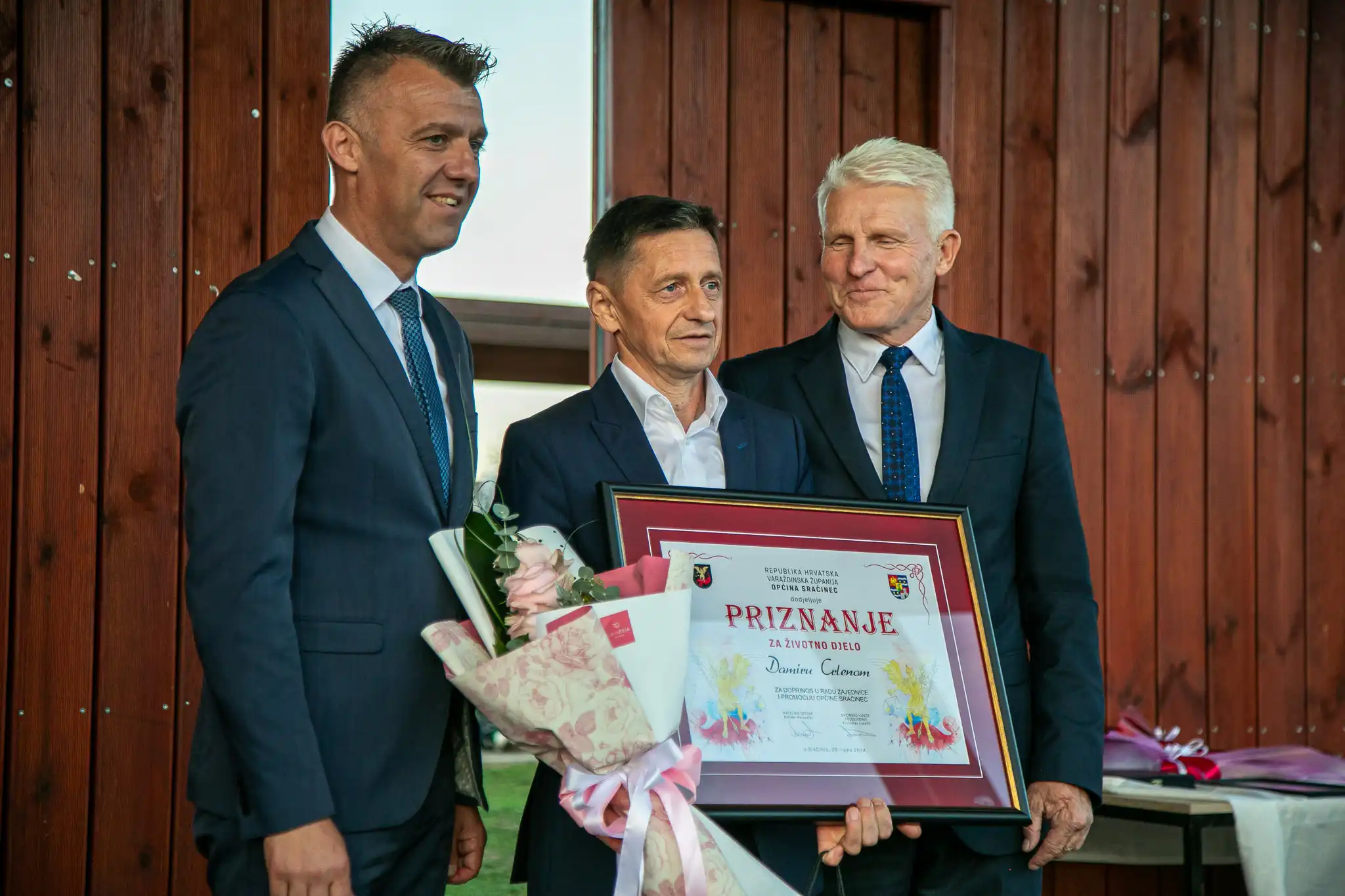 20240927-18_10_05__ZVMK3313 20240927-18_10_05__ZVMK3313