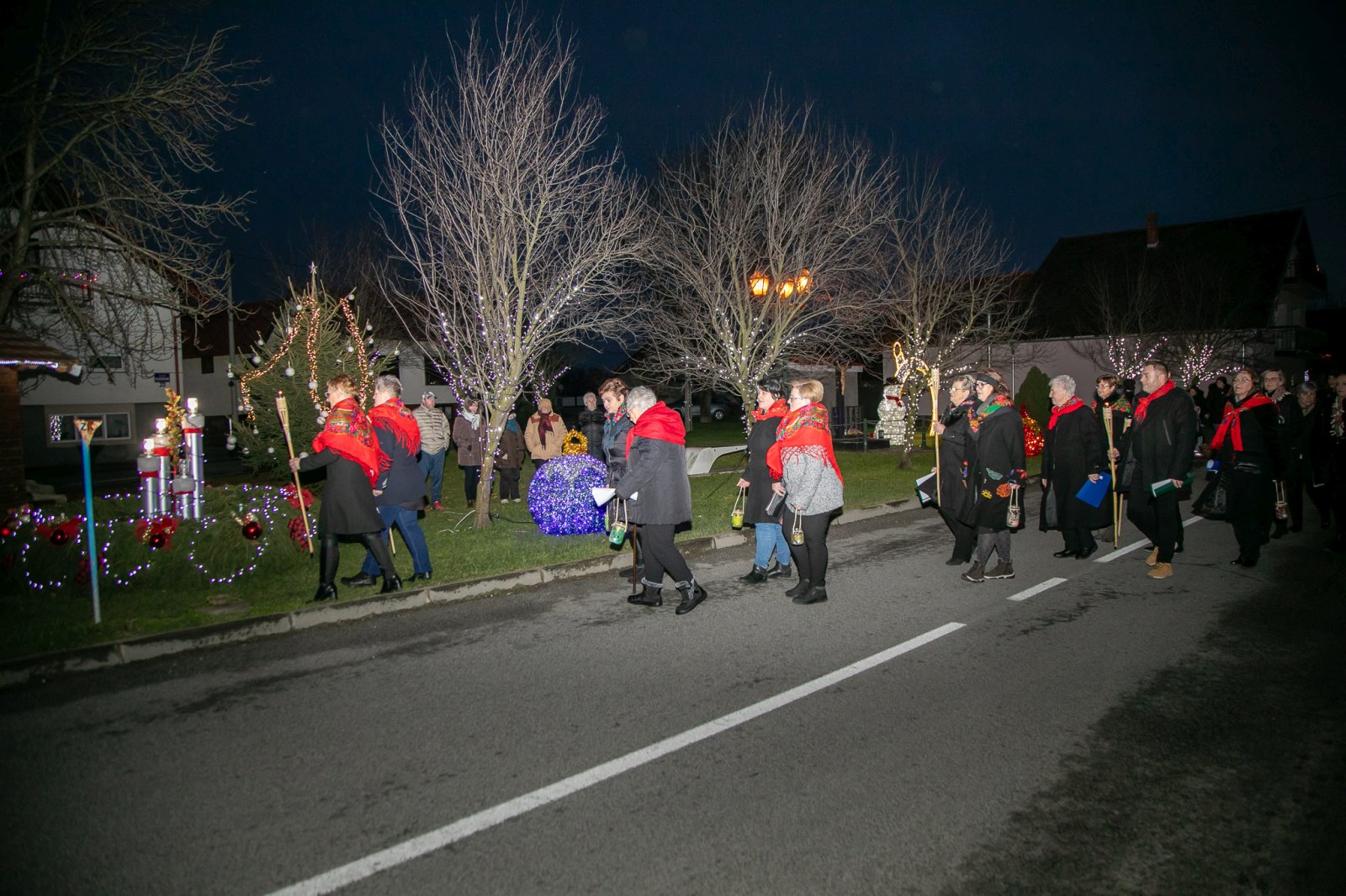 20241220-17_37_30__ZVMK1575 20241220-17_37_30__ZVMK1575