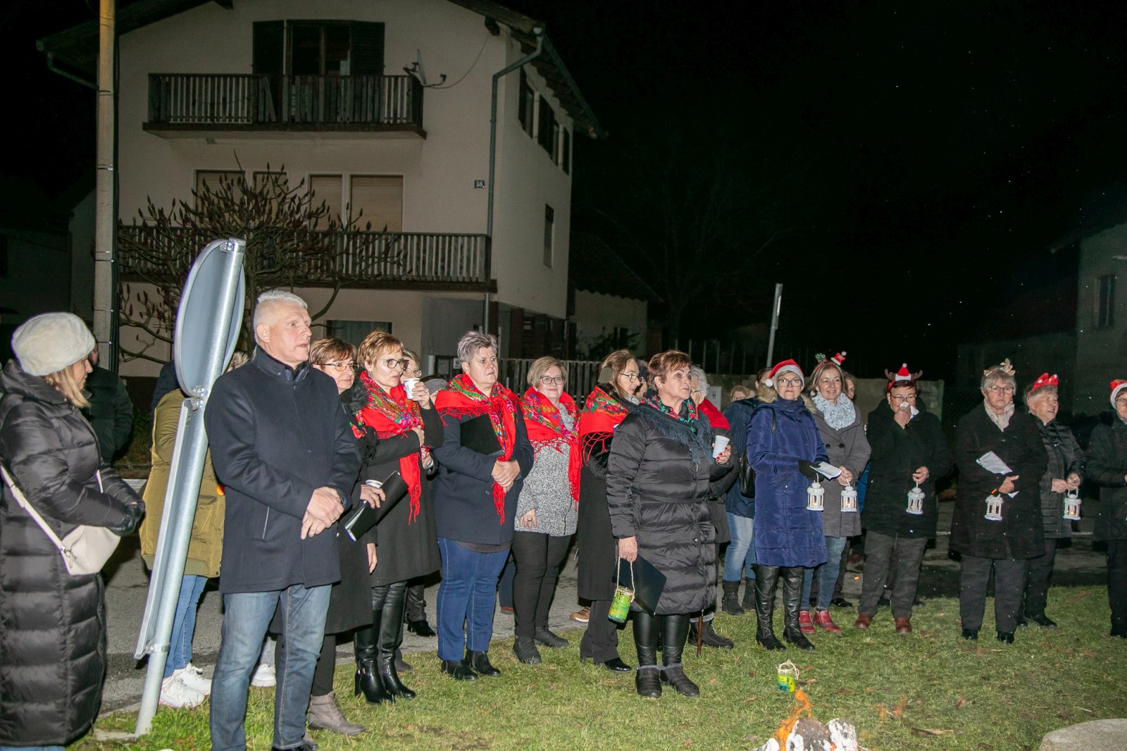 20241220-18_08_36__ZVMK1642 20241220-18_08_36__ZVMK1642