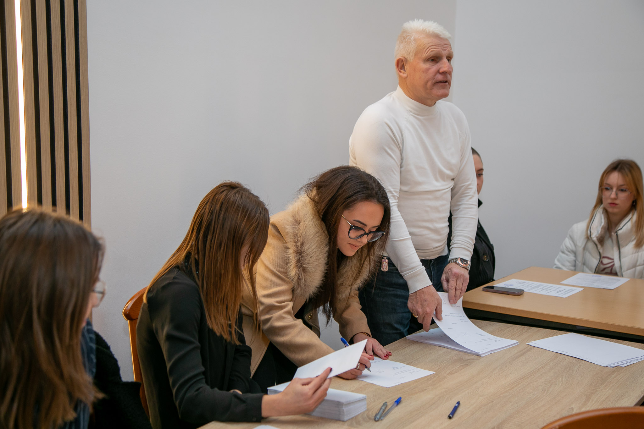 20241223-14_13_52__ZVMK1884