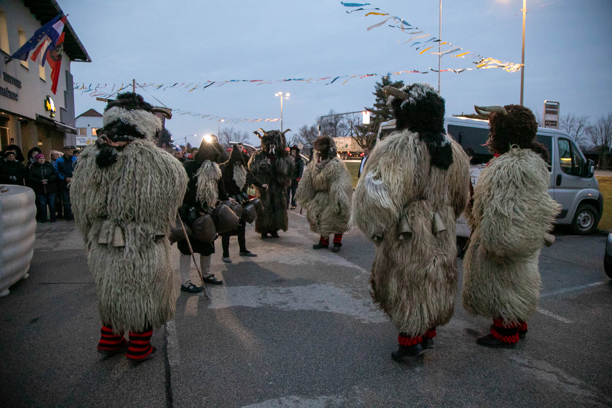 20250214-18_28_24__ZVMK2622