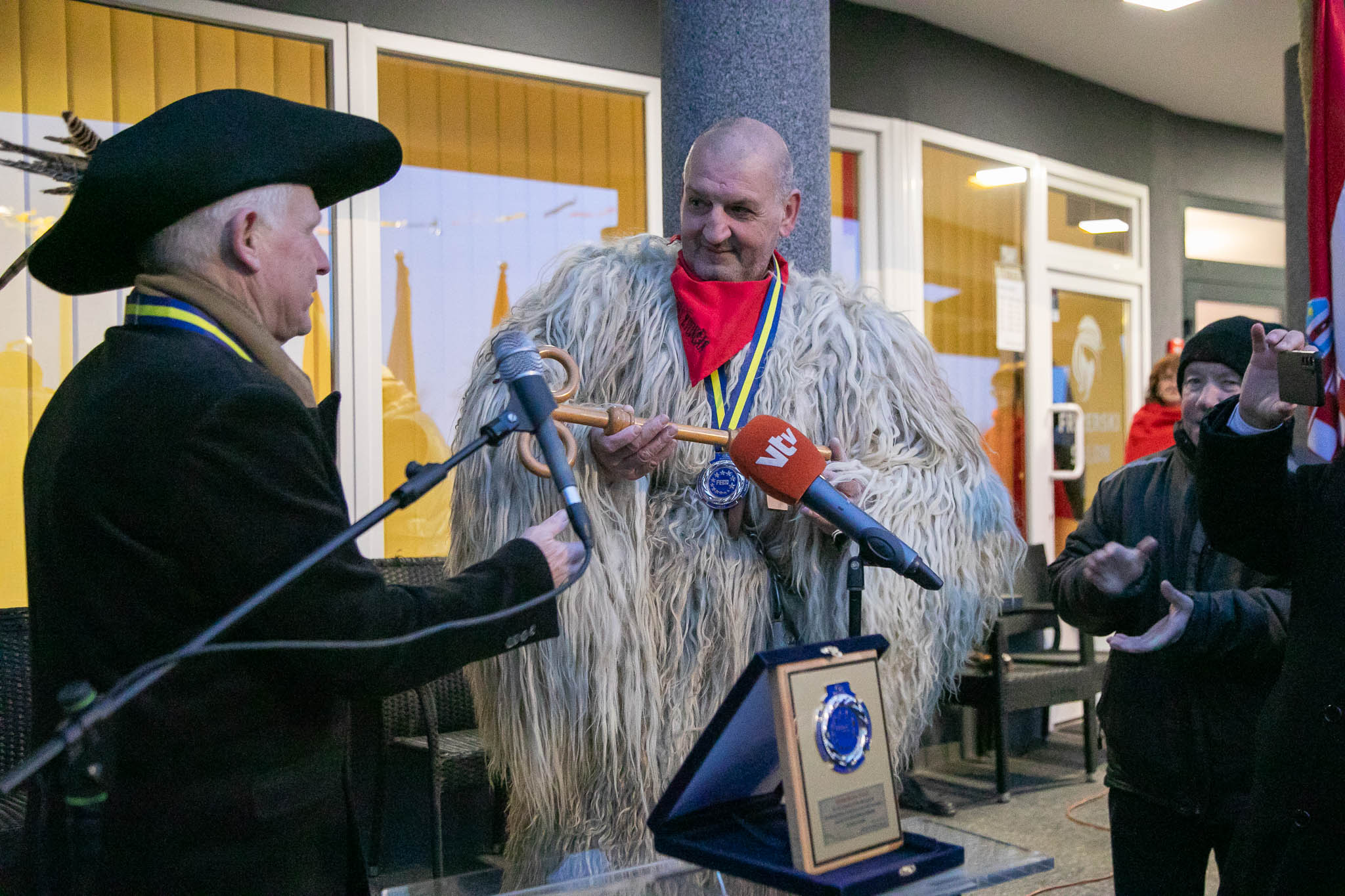 20250214-18_33_36__ZVMK2665