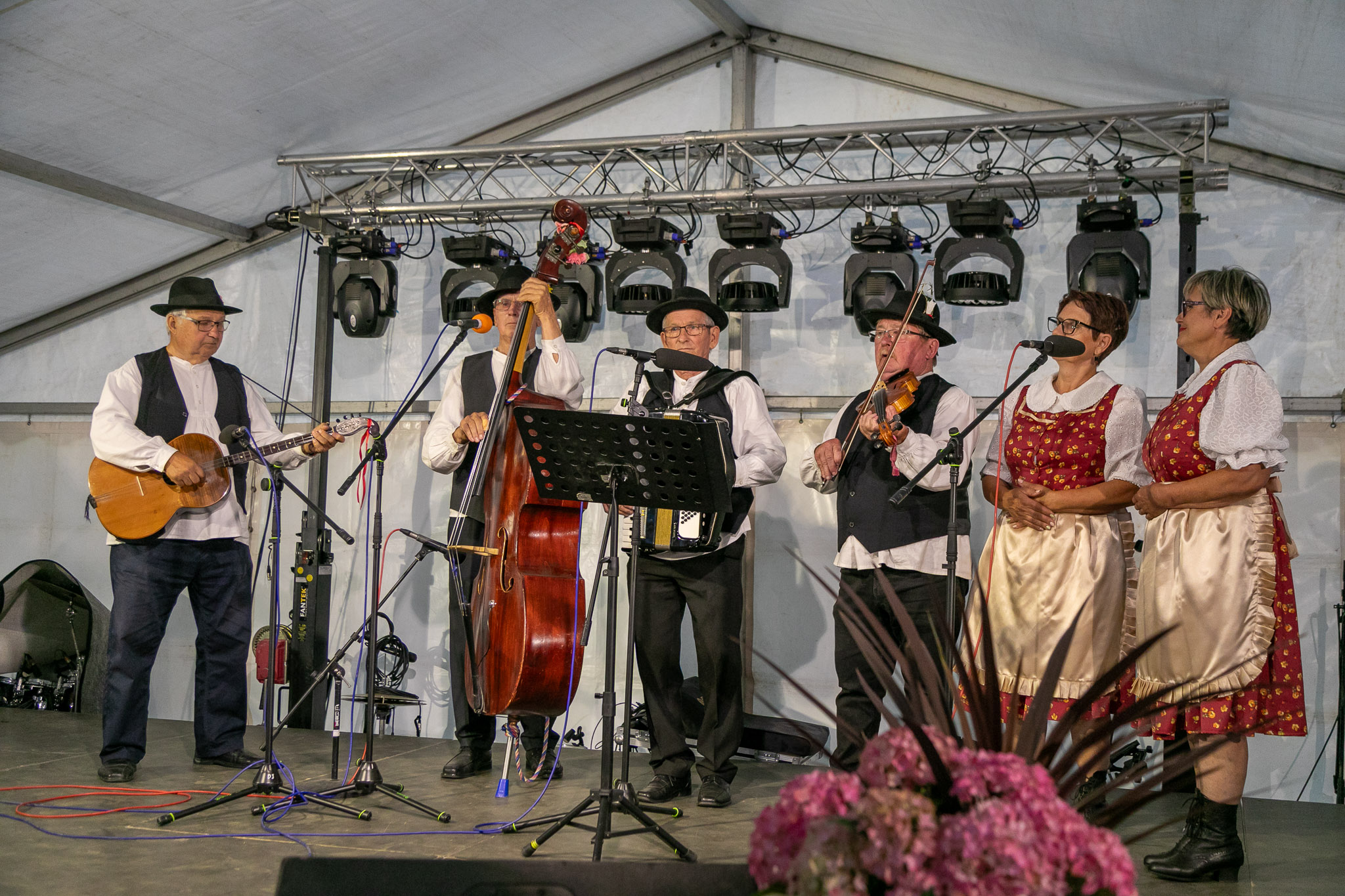 20250712-20_43_14__ZVMK2481