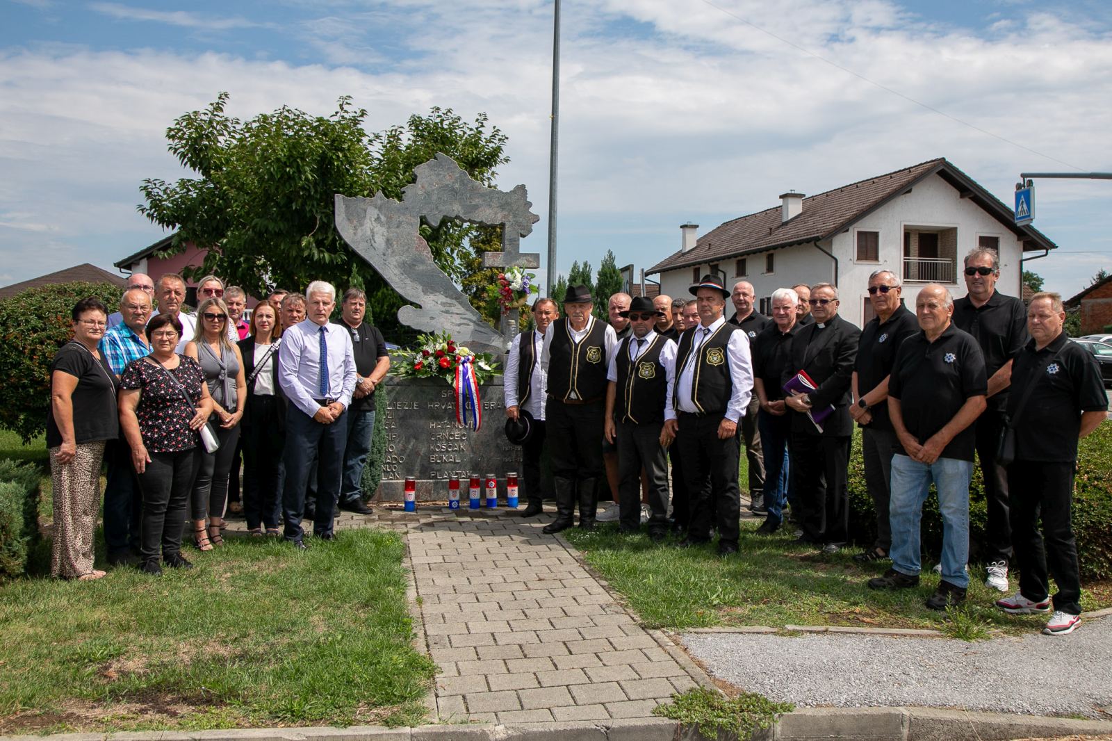 20250802-11_38_55__ZVMK3169 20250802-11_38_55__ZVMK3169