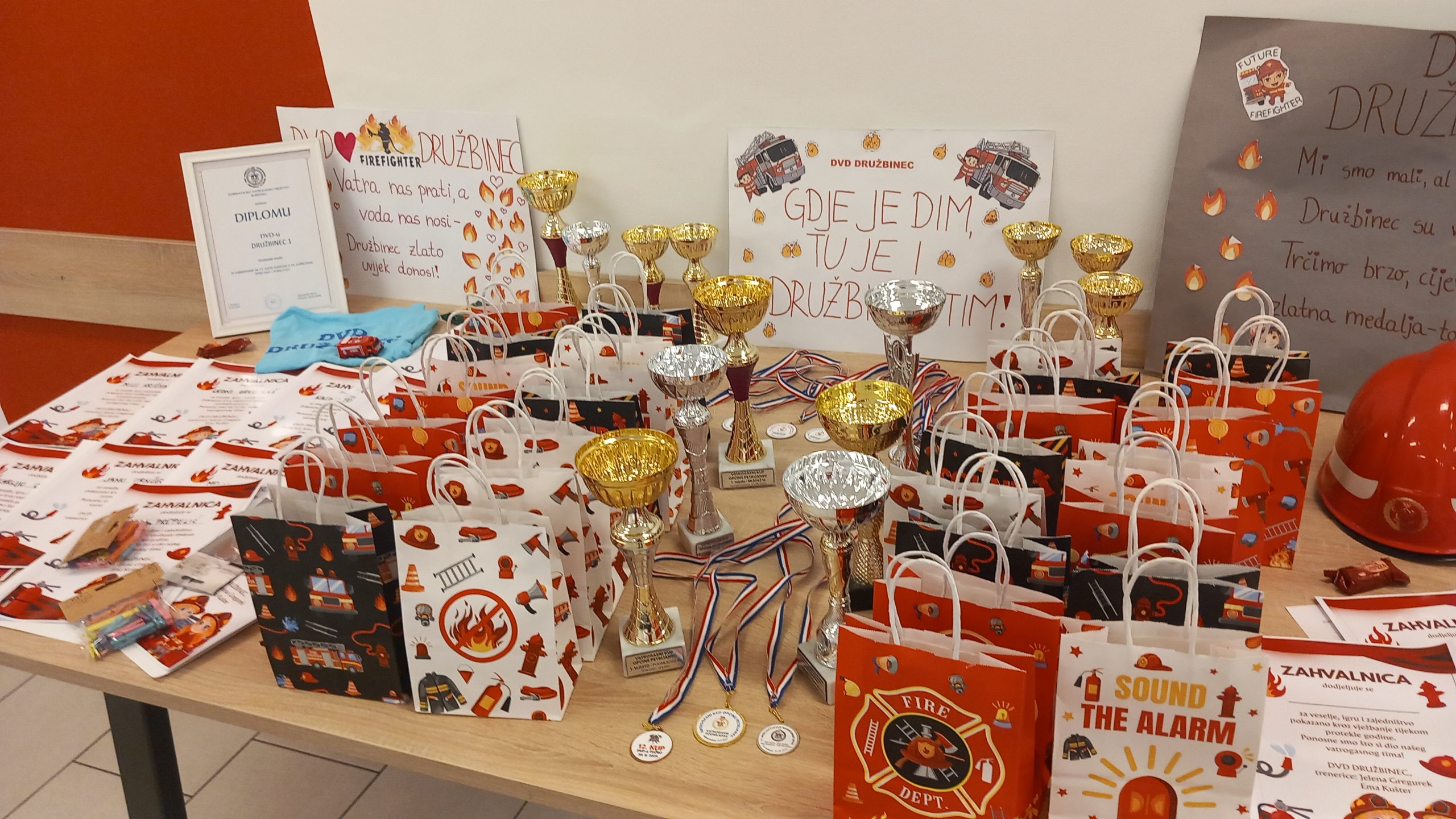 20251012_160817 20251012_160817