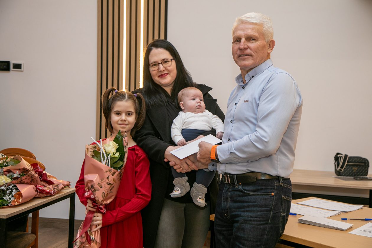 20251216-15_14_06__ZVMK2023