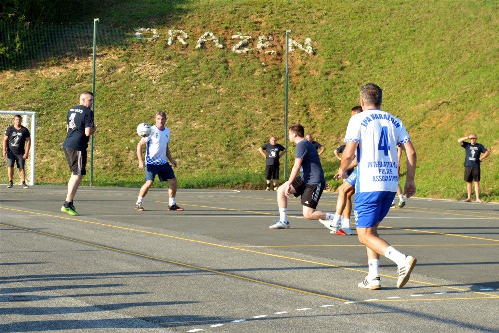 Image 3785843 (auto)