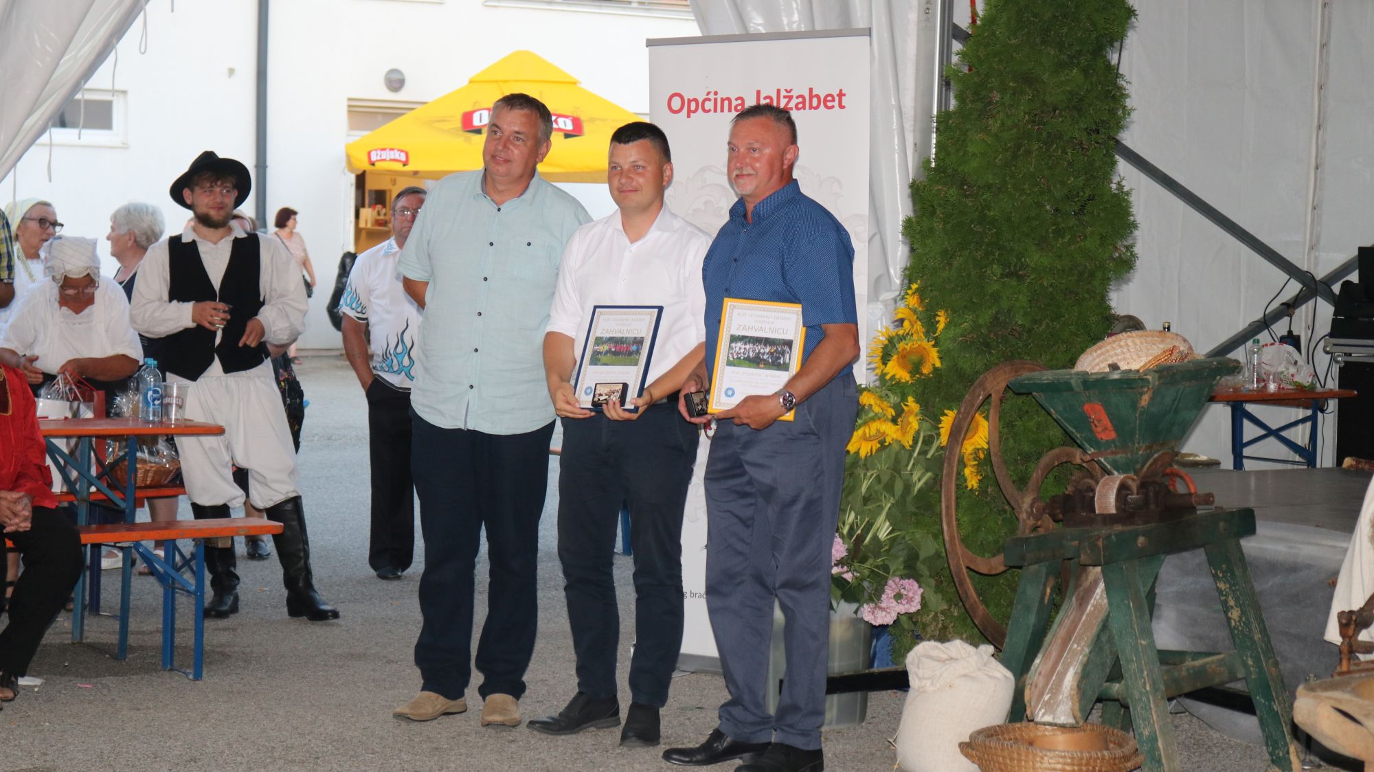 Image 5764557 (auto)