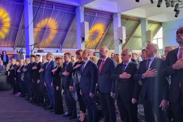 Image 5520664 (auto)