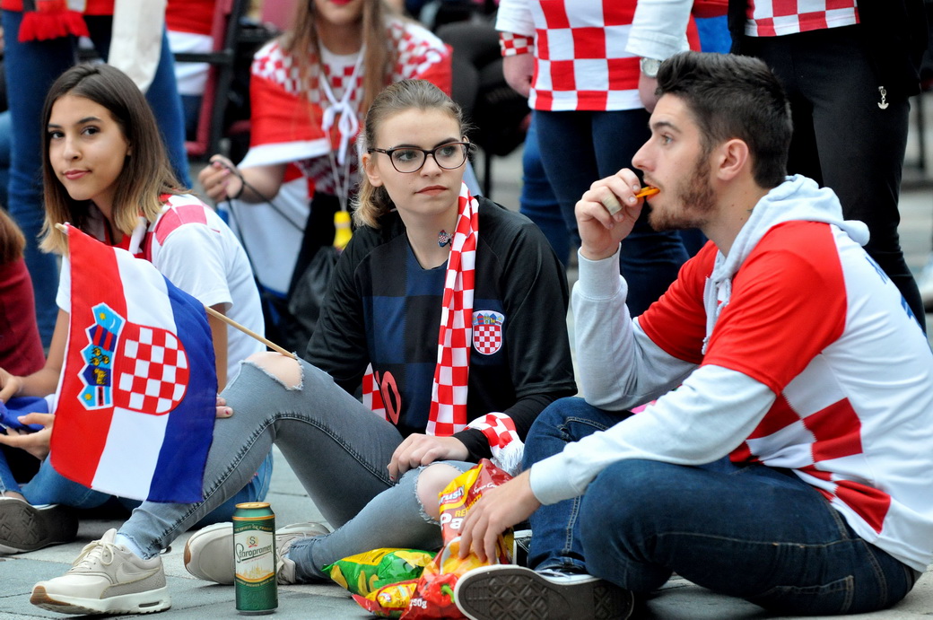 Navijači na Korzu, utakmica Hrvatska – Engleska