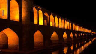 esfahan22jpg355085