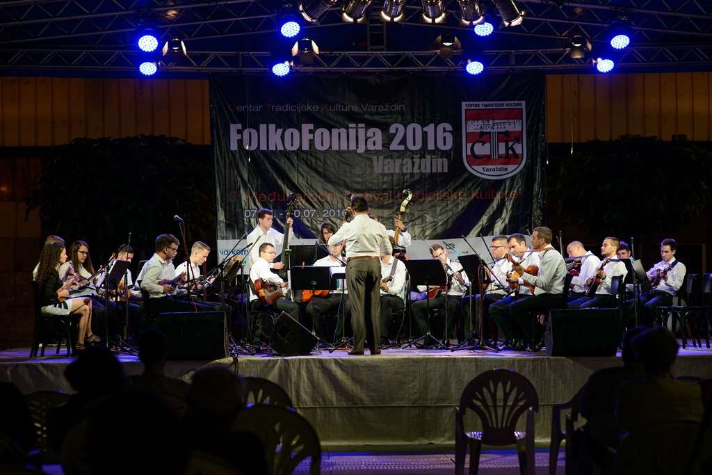 folkofonijadan105817871