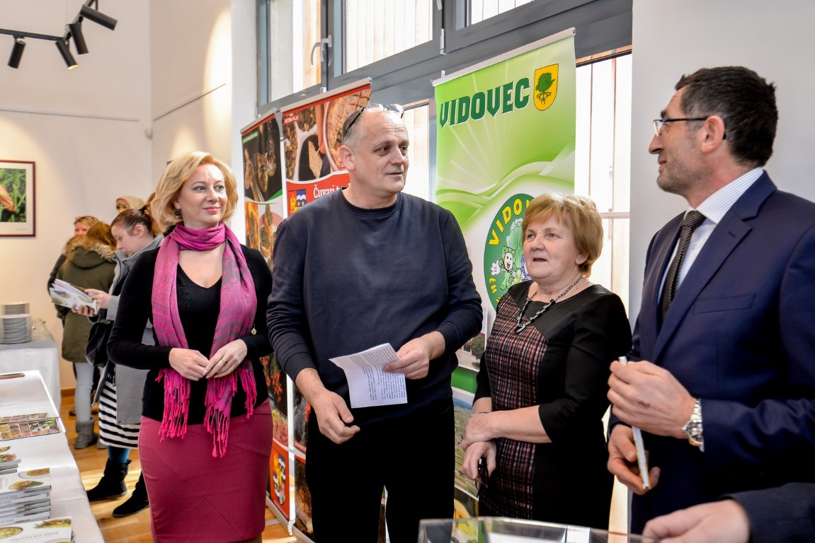 Image 4087645 (auto)