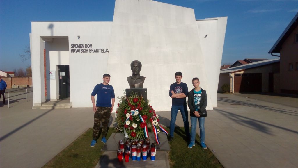 img20171124131612602457