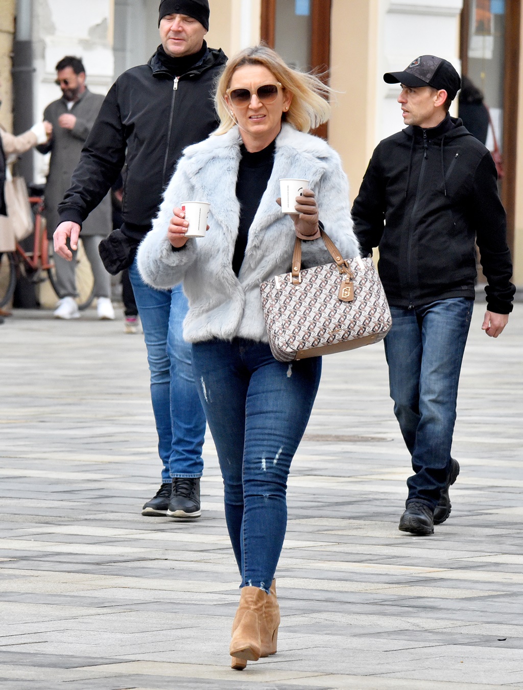 Image 4809144 (auto)