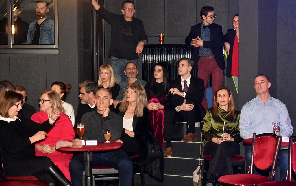 Image 5598663 (auto)