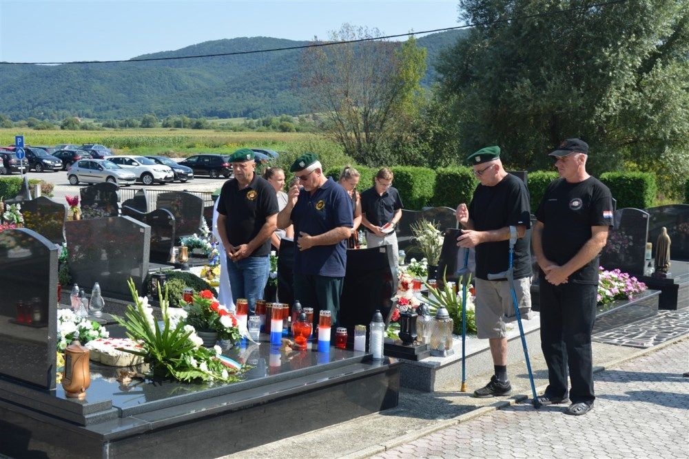 Image 3785861 (auto)