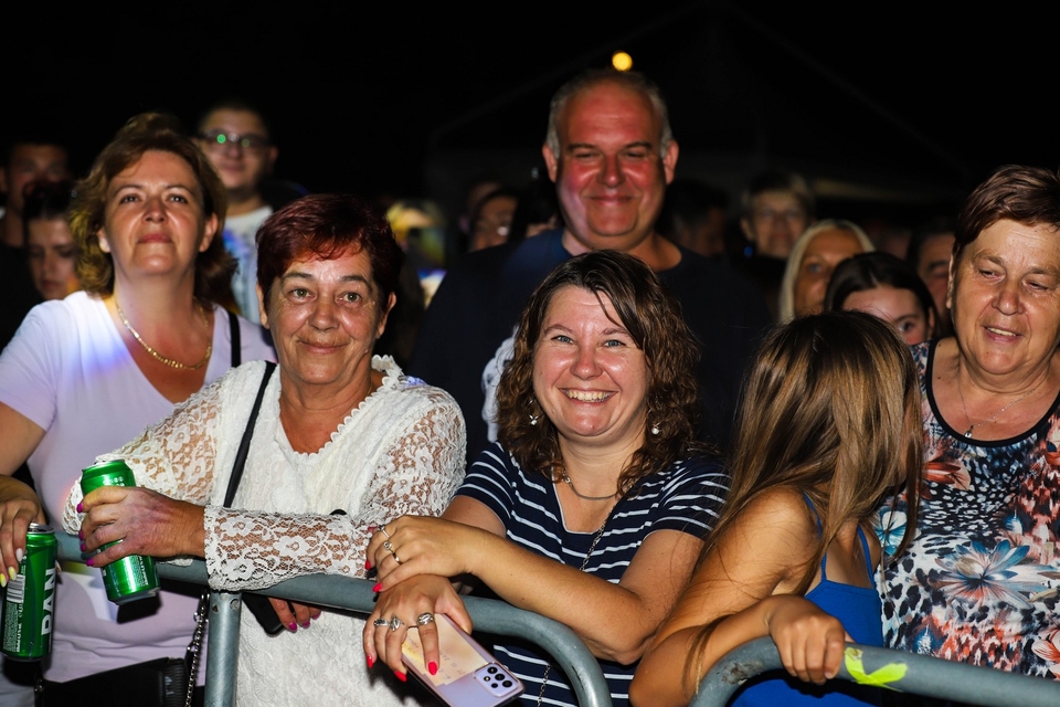 Image 5436870 (auto)