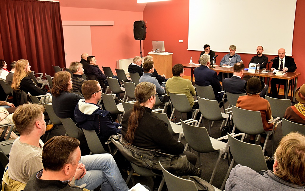 Denis Peričić – Krvozemlje