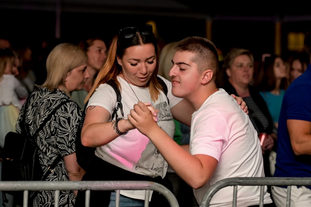 Image 5727239 (auto)