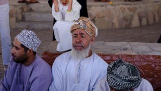 putovanjeumedjuzemljeoman000411